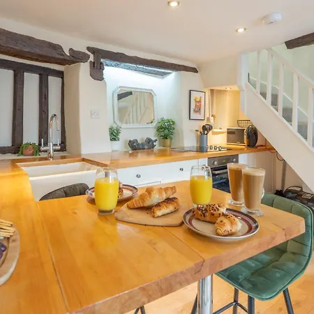 Wee Toad Hole Heart Of - Sleeps 4-6 - Dogs Welcome Tatil Evi Kendal